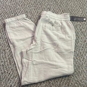 Gloria Vanderbilt cuff legged pants